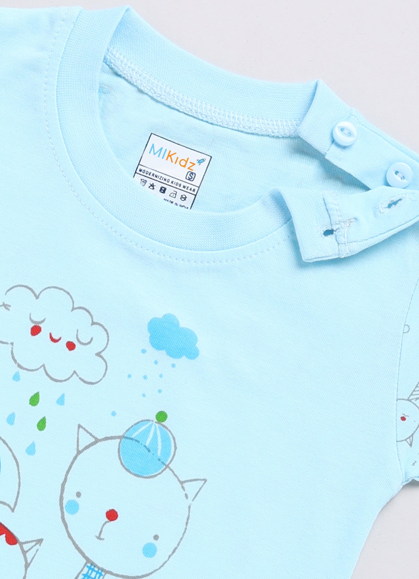 Mars Infiniti Baby Boys Pure Cotton Half Sleeve shoulder buttoned T-shirt & Shorts Set
