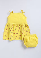 Mars Infiniti Baby Girls Casual Dress Panty (Mustard Yellow)